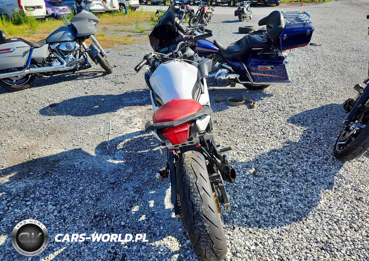 2010 Yamaha Fz6 R VIN:JYARJ18E9AA005747 - 4