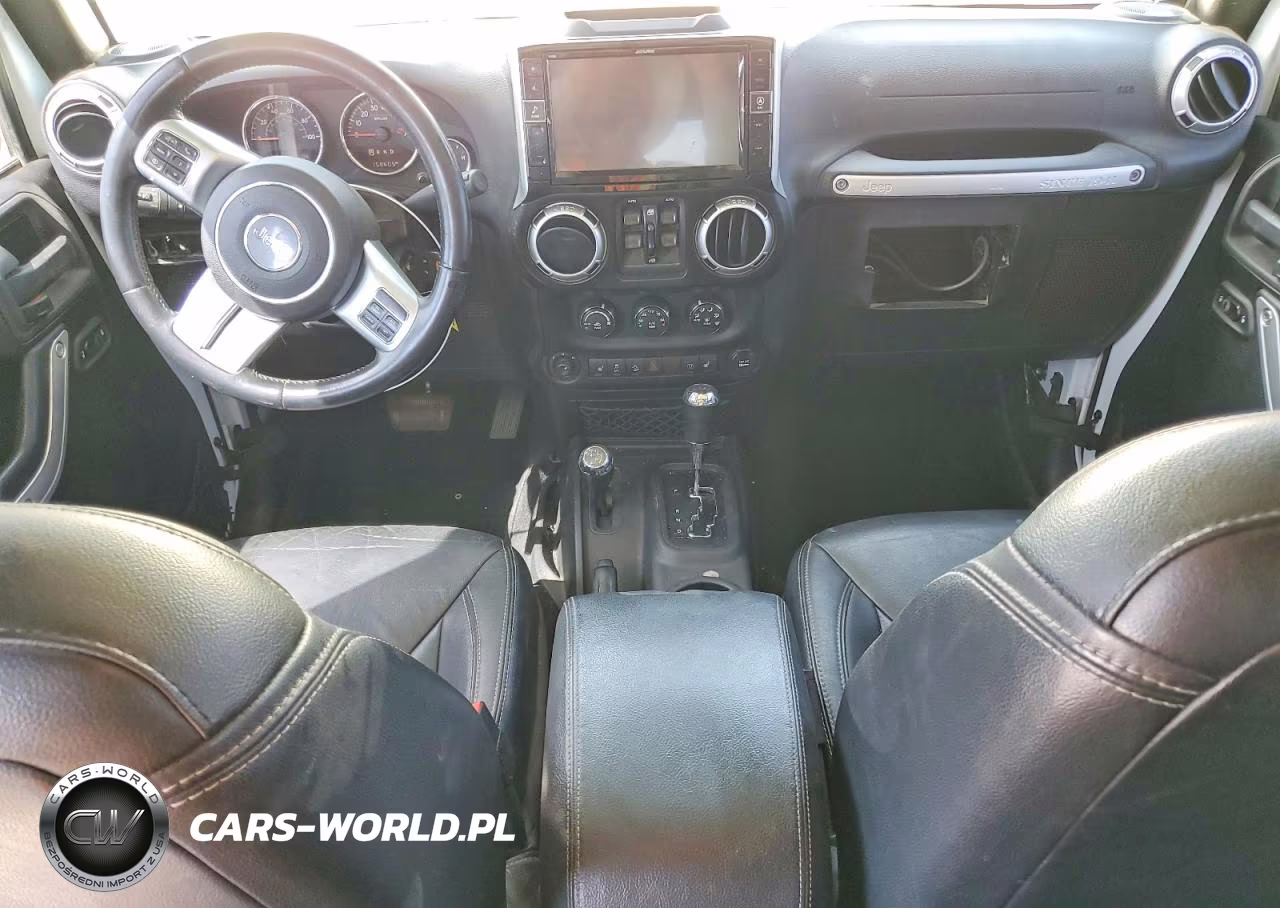 2015 Jeep Wrangler Unlimited Rubicon VIN:1C4BJWFG5FL511482 - 8