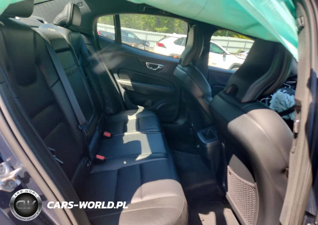 2019 Volvo S60 T6 Momentum VIN:7JRA22TK6KG010969 - 10
