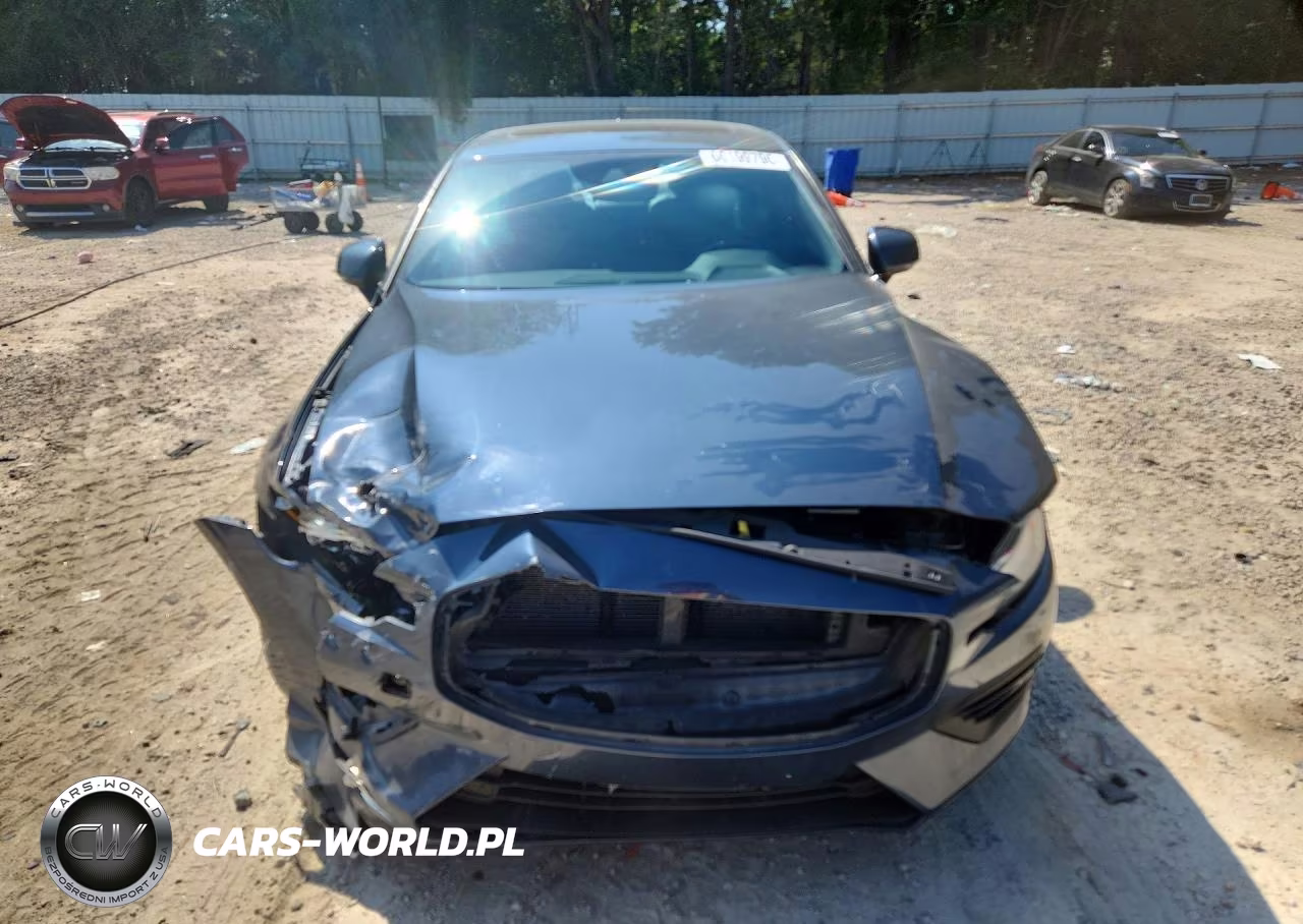 2019 Volvo S60 T6 Momentum VIN:7JRA22TK6KG010969 - 5