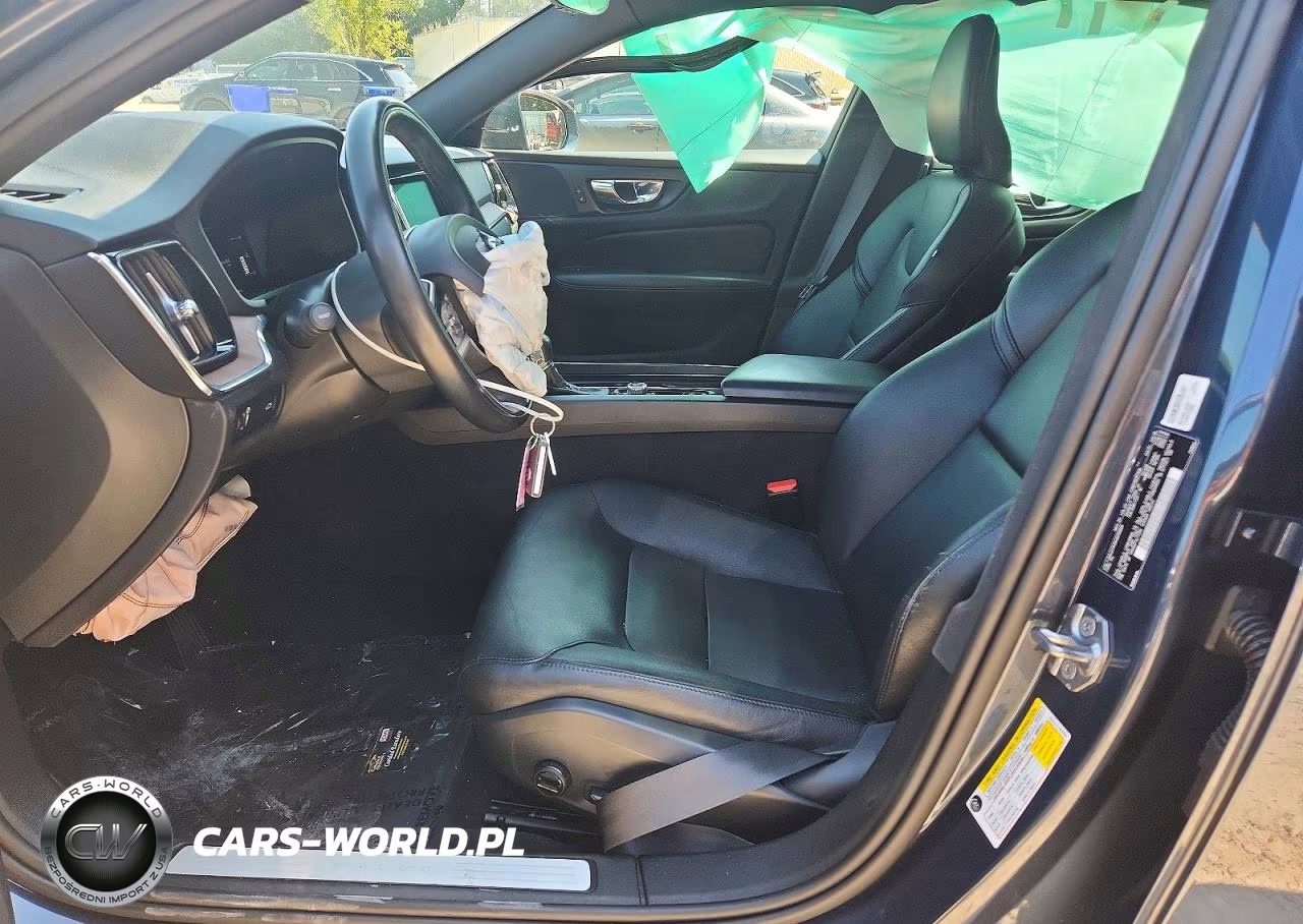 2019 Volvo S60 T6 Momentum VIN:7JRA22TK6KG010969 - 7