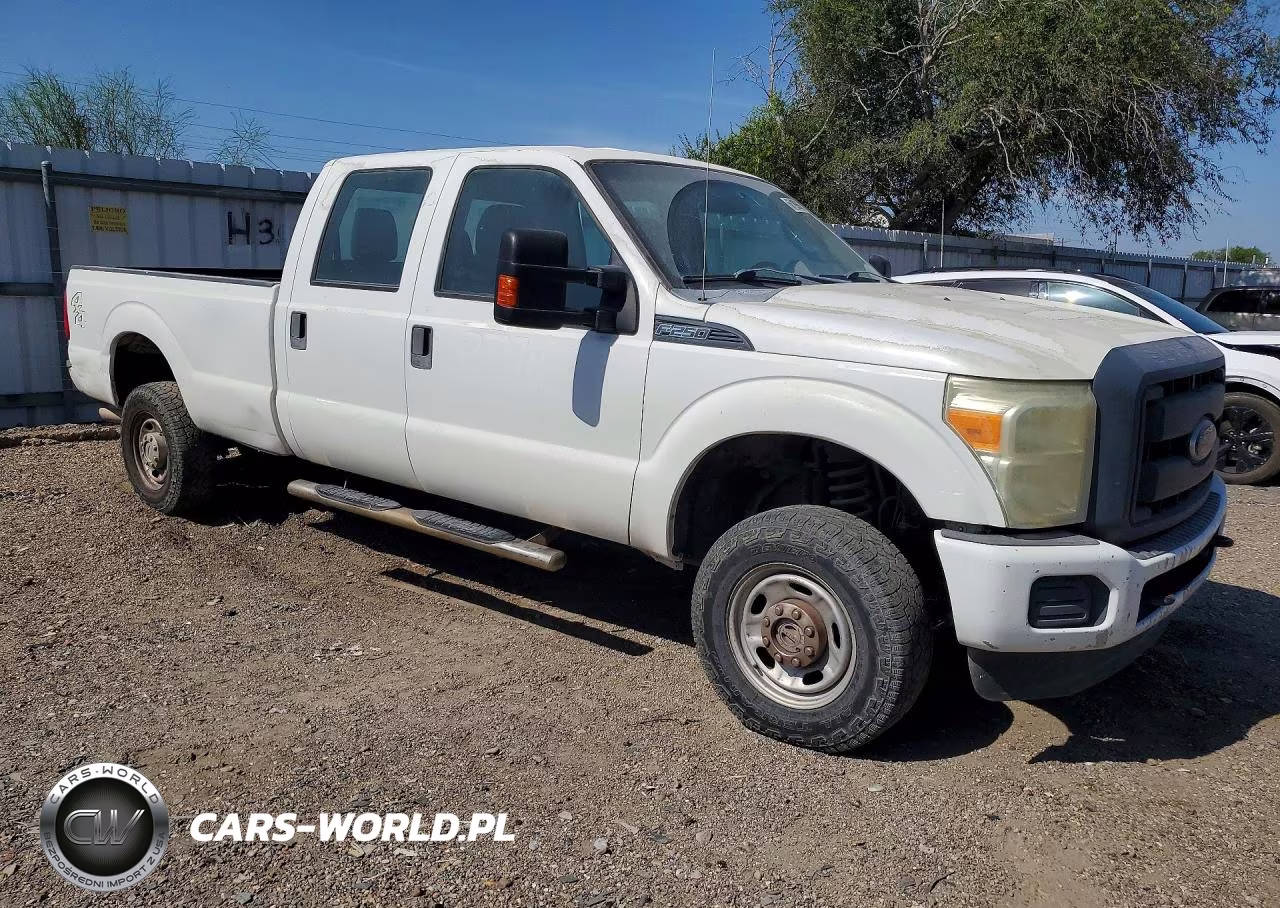 2013 Ford F250 Super Duty VIN:1FT7W2B68DEB00740 - 4