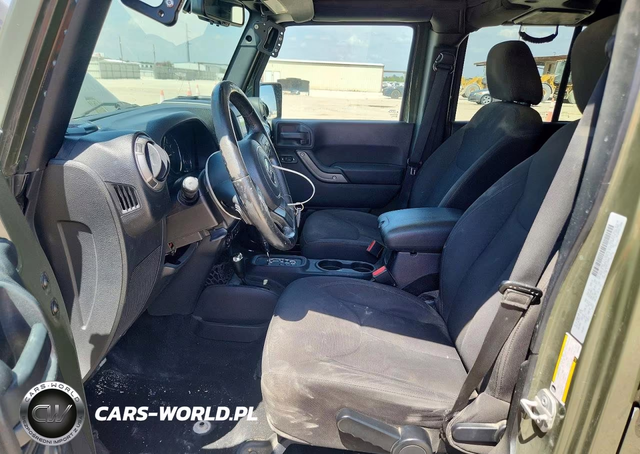 2015 Jeep Wrangler Unlimited Sport VIN:1C4BJWDG0FL696804 - 7