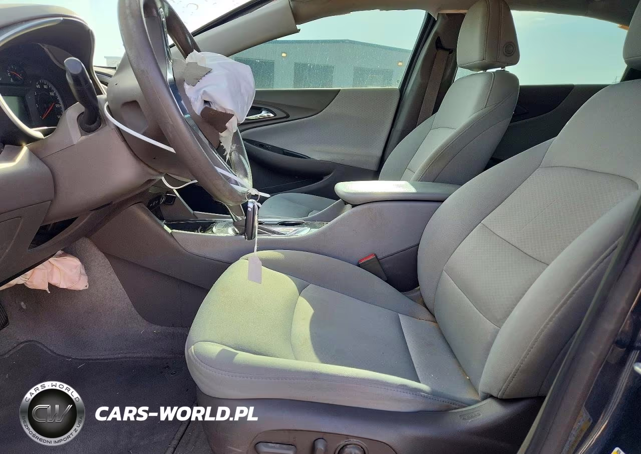 2019 Chevrolet Malibu Ls VIN:1G1ZC5ST8KF138784 - 7