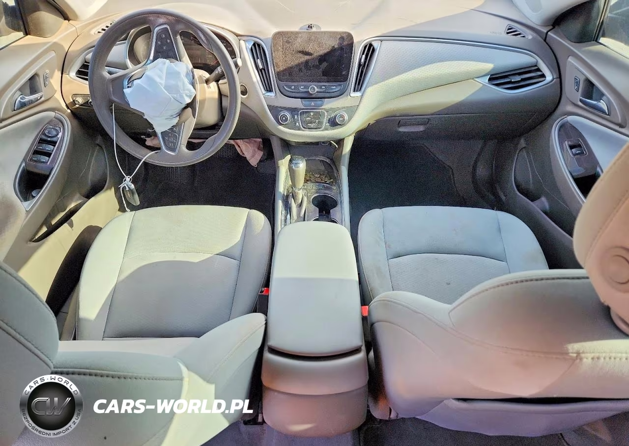2019 Chevrolet Malibu Ls VIN:1G1ZC5ST8KF138784 - 8