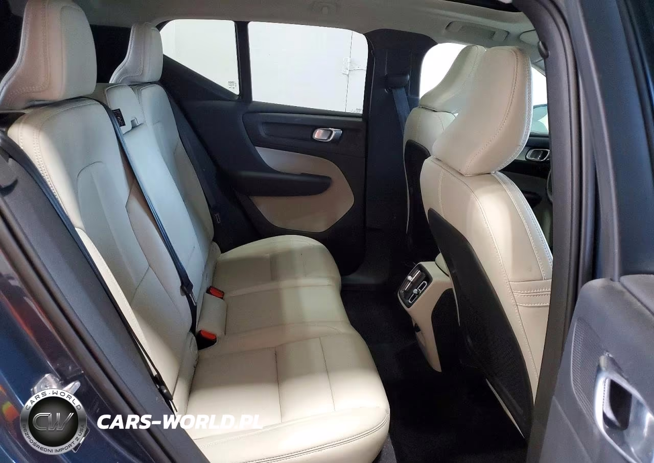 2021 Volvo Xc40 T5 Momentum VIN:YV4162UK8M2473713 - 11