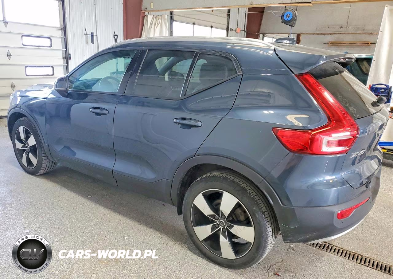 2021 Volvo Xc40 T5 Momentum VIN:YV4162UK8M2473713 - 2