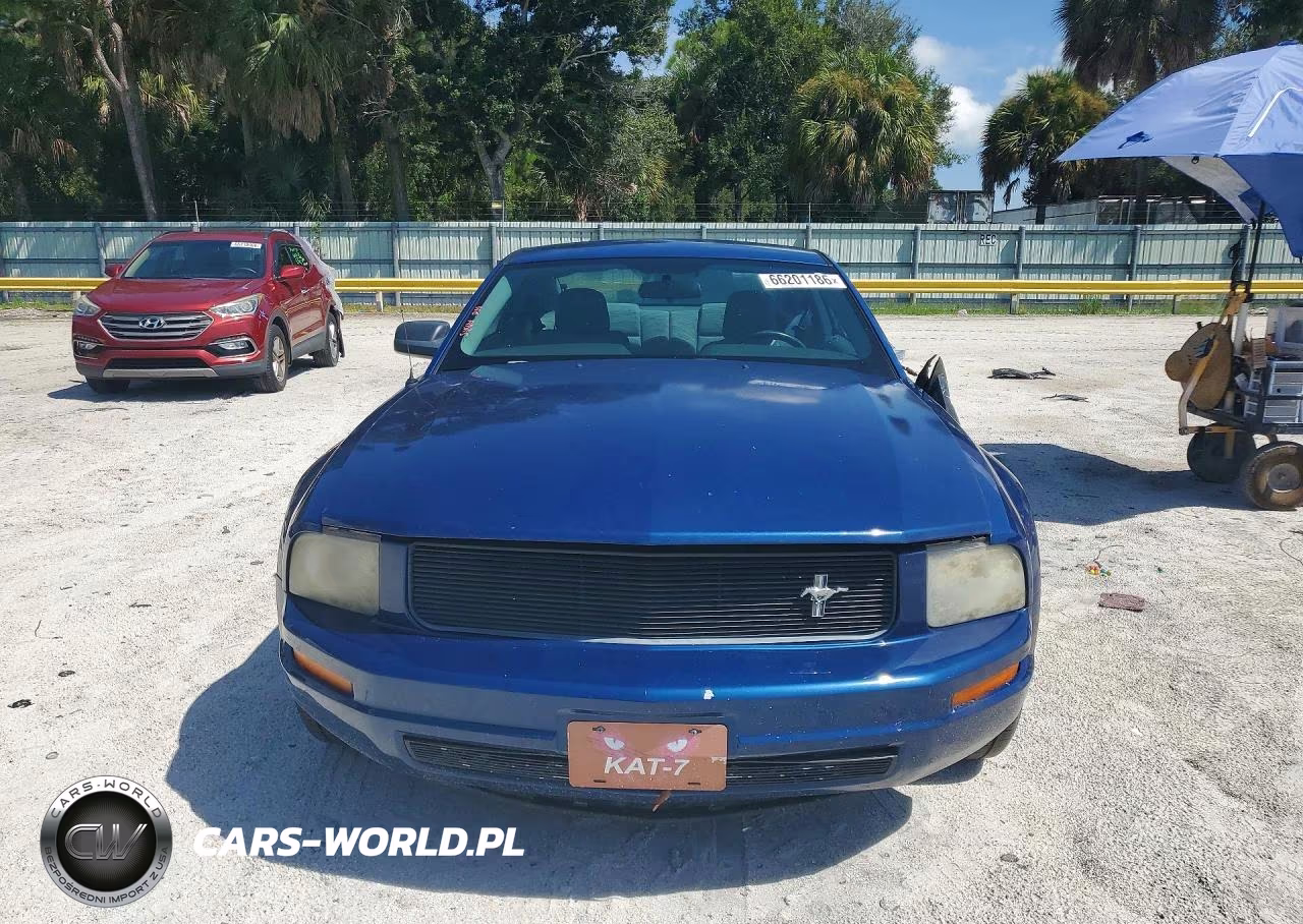 2008 Ford Mustang VIN:1ZVHT80N685208660 - 5