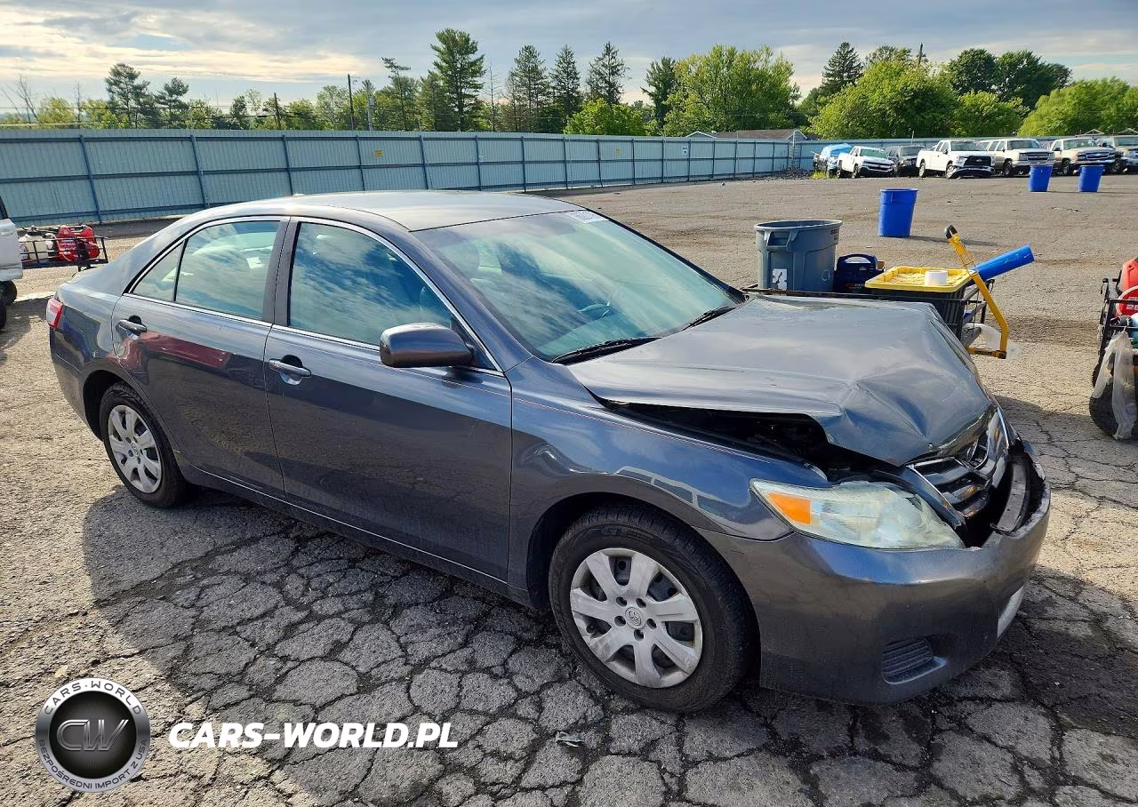 2010 Toyota Camry Le VIN:4T1BF3EK8AU045406 - 4