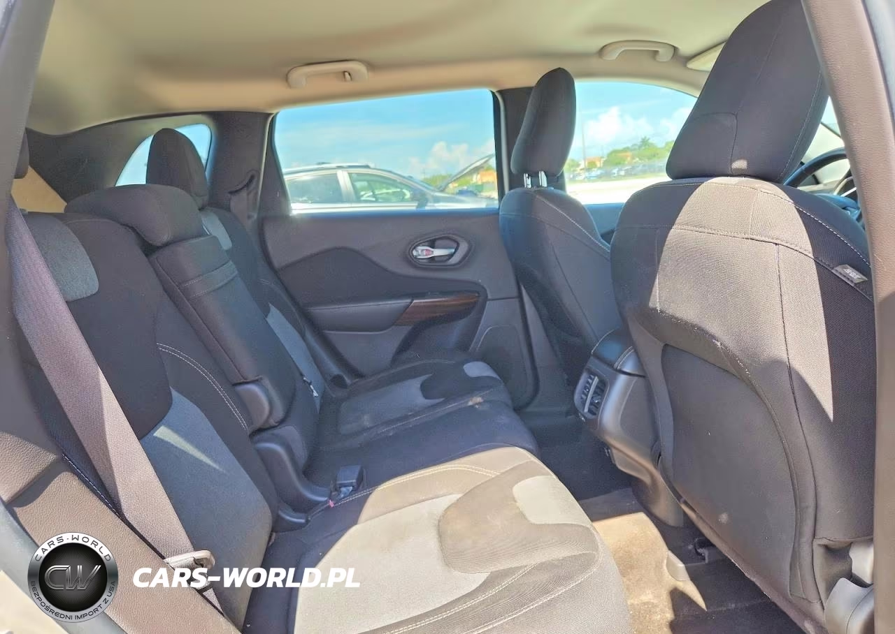 2014 Jeep Cherokee Latitude VIN:1C4PJLCB8EW252934 - 11