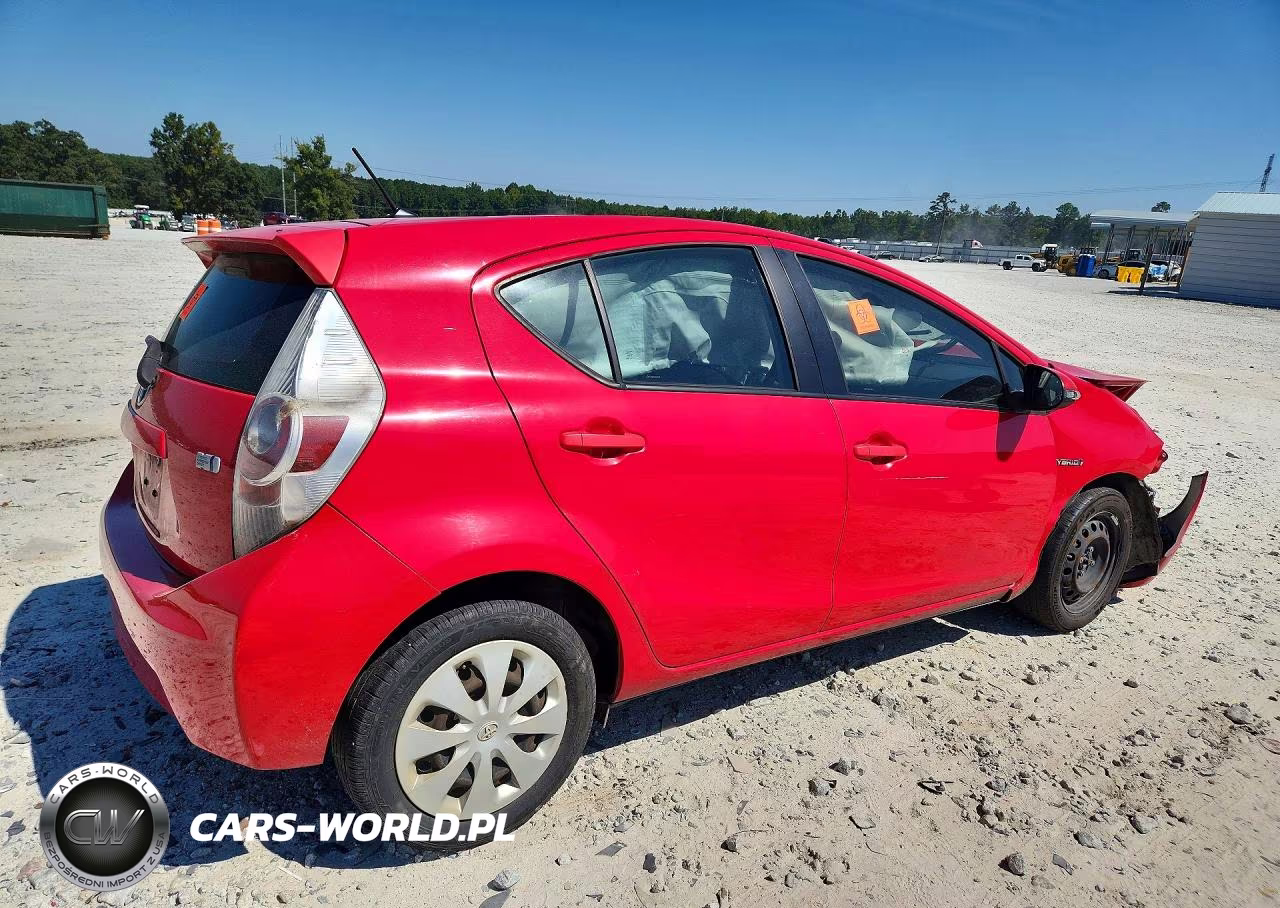 2012 Toyota Prius C One VIN:JTDKDTB32C1509138 - 3