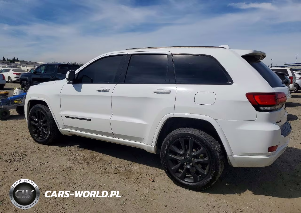 2020 Jeep Grand Cherokee Laredo VIN:1C4RJFAG7LC174489 - 2