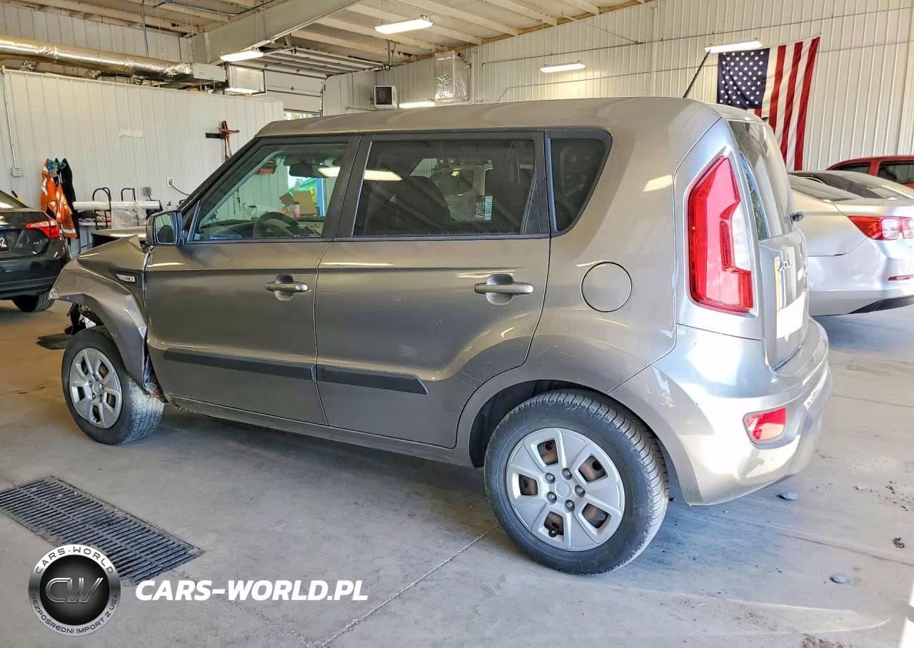 2013 Kia Soul Base VIN:KNDJT2A56D7577596 - 2