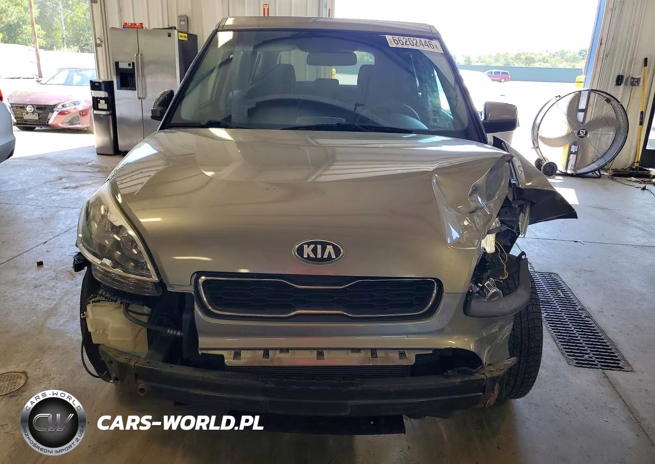 2013 Kia Soul Base VIN:KNDJT2A56D7577596 - 5