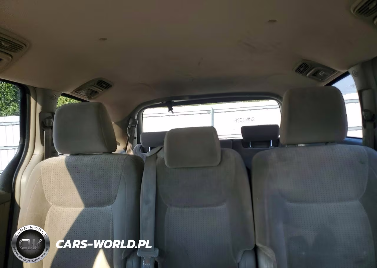 2010 Toyota Sienna Le 8-Passenger VIN:5TDKK4CC3AS323277 - 10