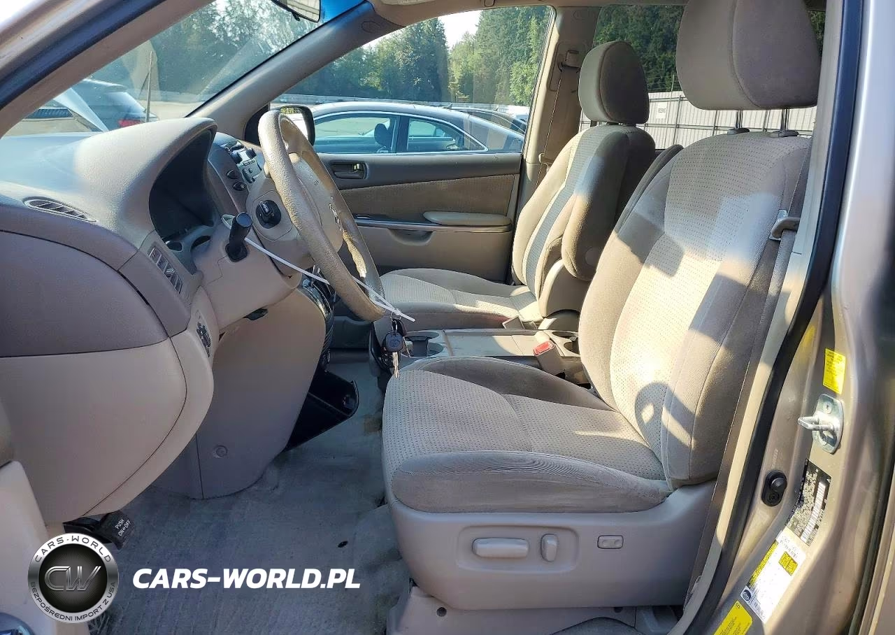 2010 Toyota Sienna Le 8-Passenger VIN:5TDKK4CC3AS323277 - 7