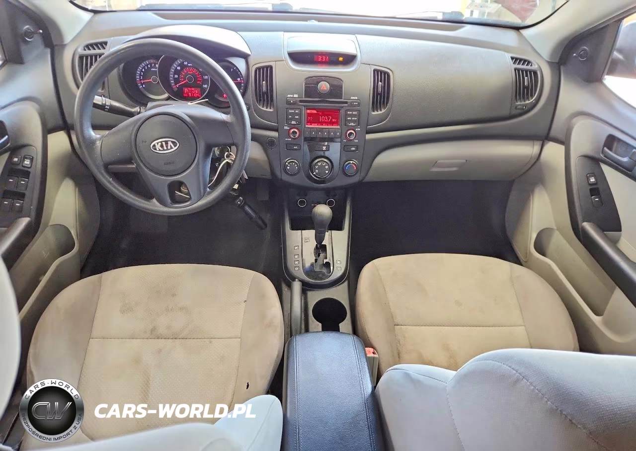 2010 Kia Forte Lx VIN:KNAFT4A22A5882475 - 8