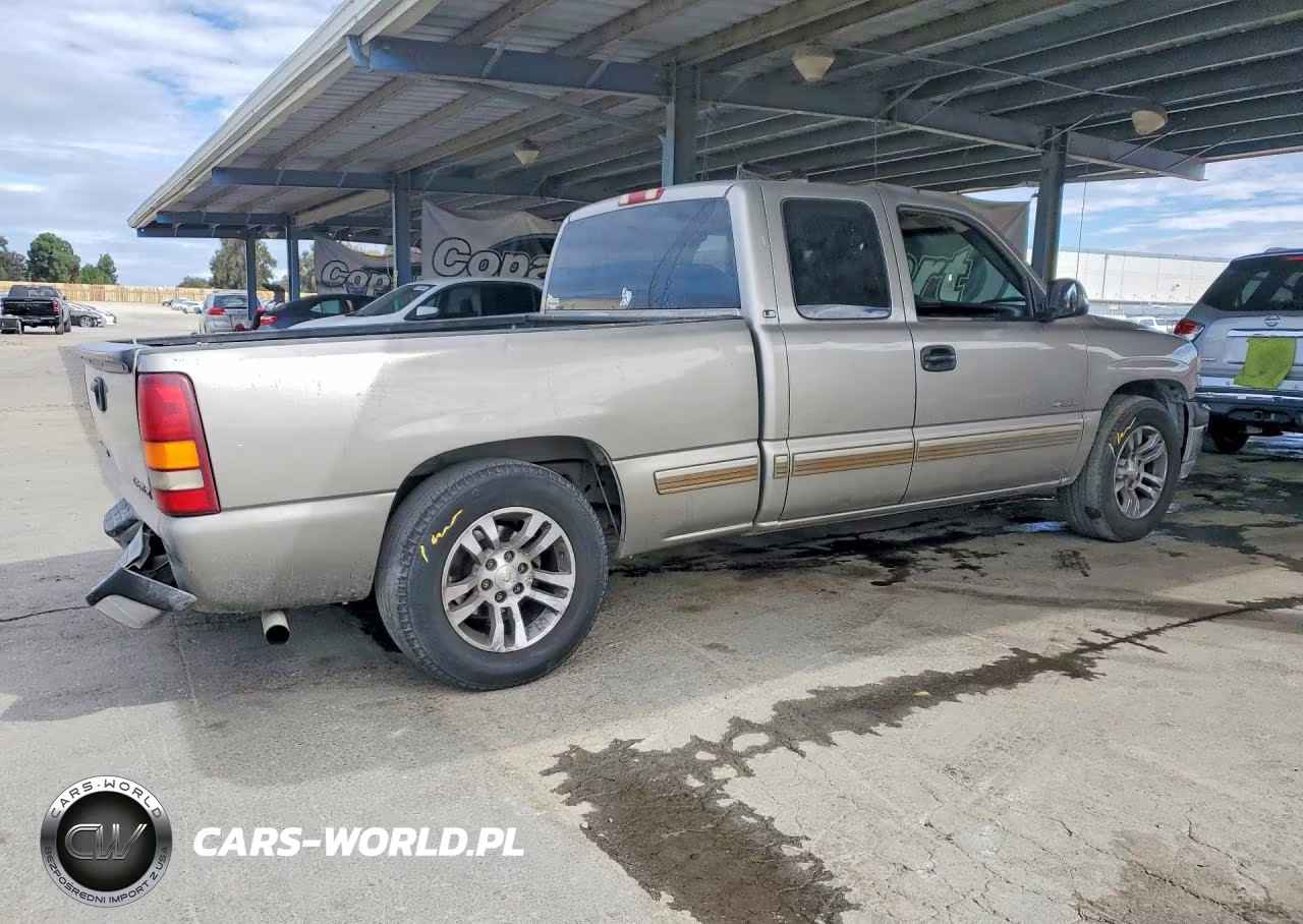 2002 Chevrolet Silverado C1500 VIN:2GCEC19V521198146 - 3