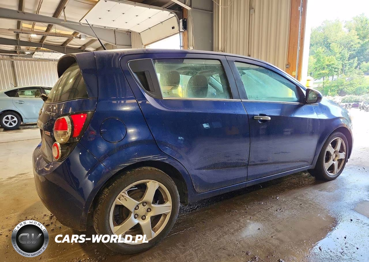 2014 Chevrolet Sonic Ltz VIN:1G1JE6SB7E4184627 - 3