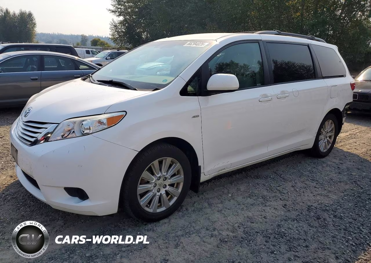2017 Toyota Sienna Le – zdjęcie 1 z 14