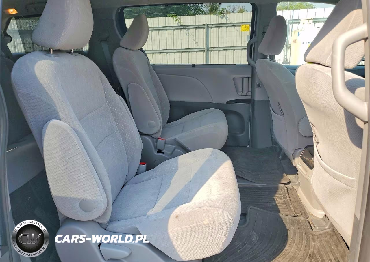 2017 Toyota Sienna Le VIN:5TDJZ3DC5HS176891 - 11