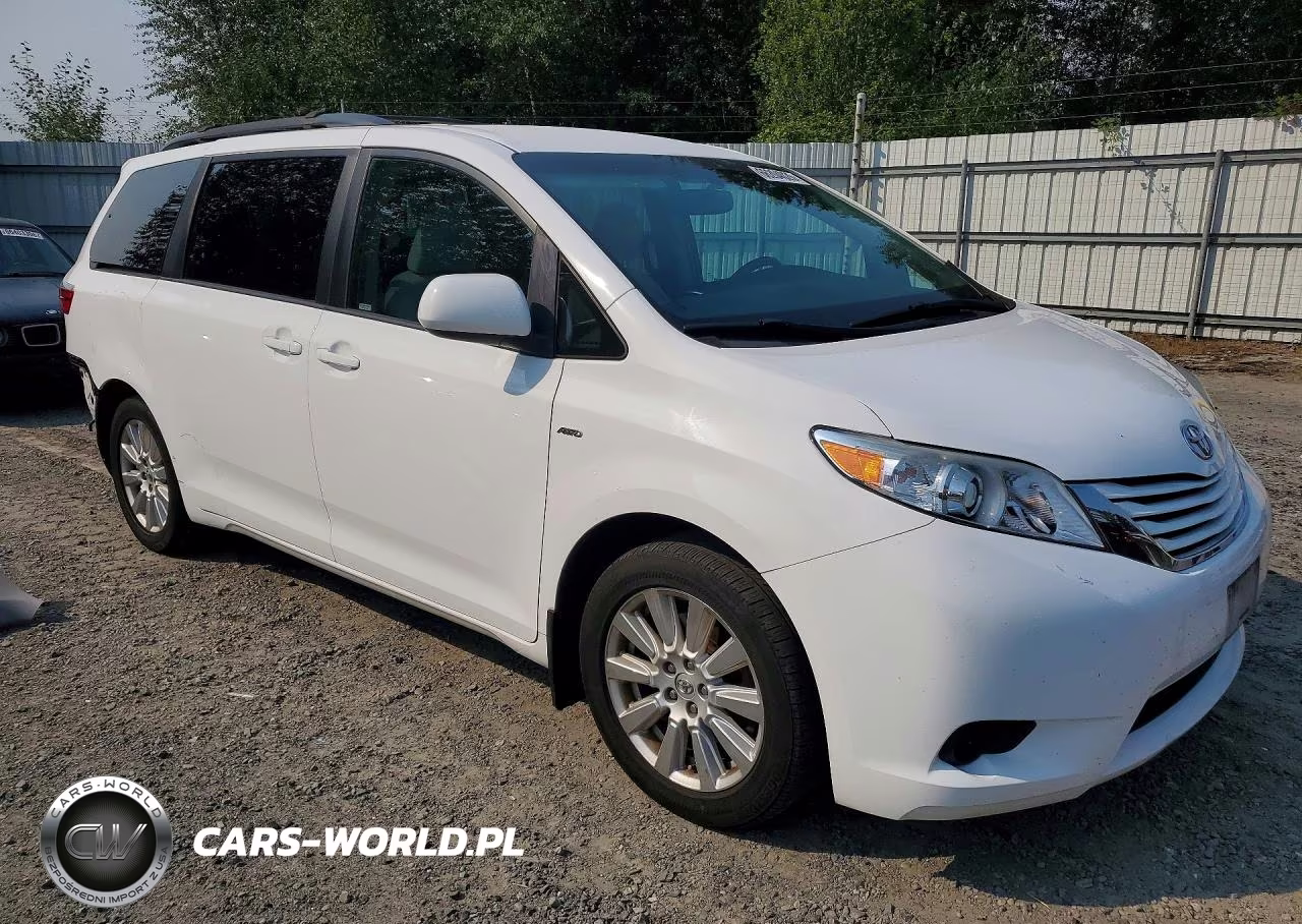 2017 Toyota Sienna Le VIN:5TDJZ3DC5HS176891 - 4