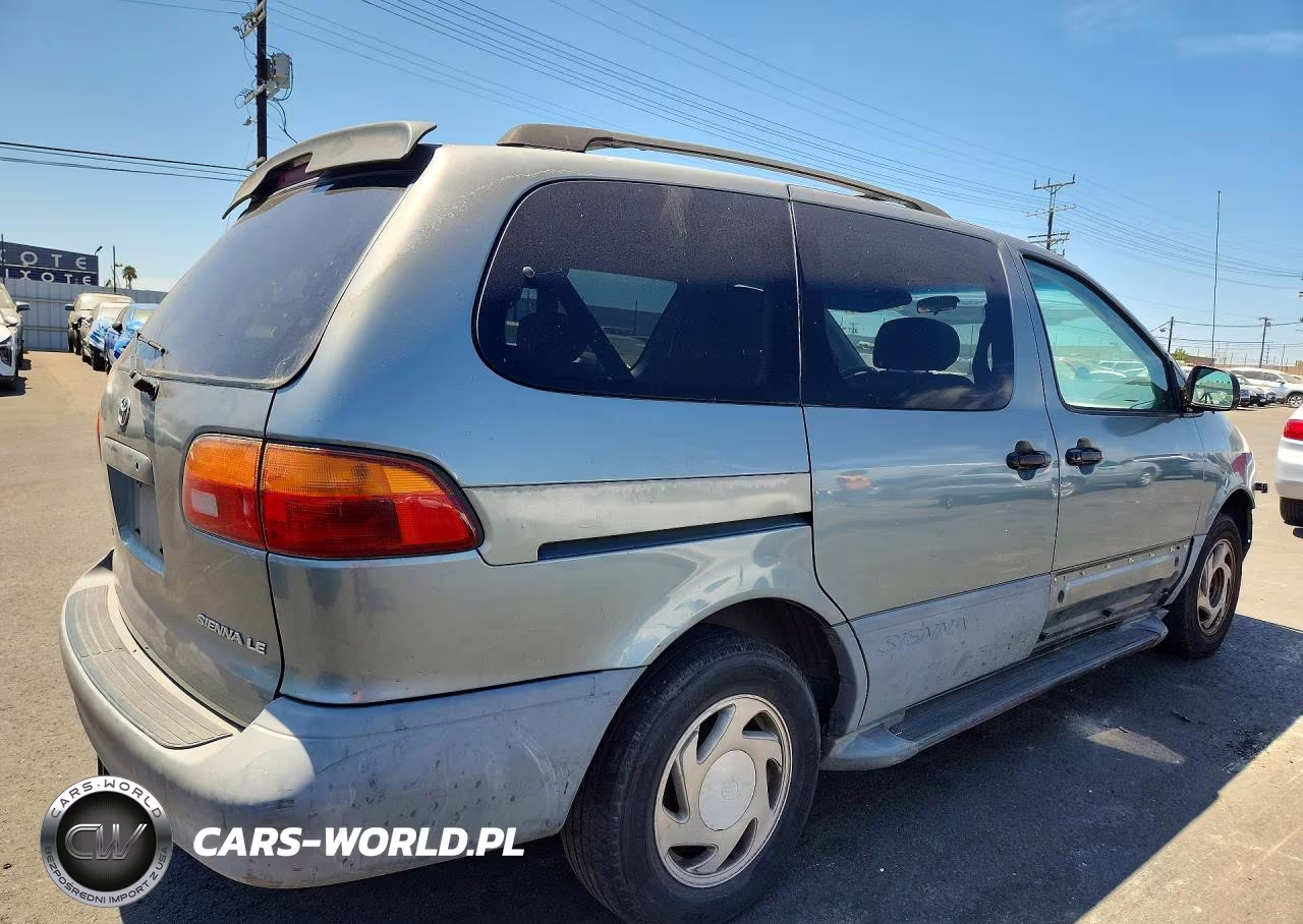 1999 Toyota Sienna Le VIN:4T3ZF13C1XU101815 - 3