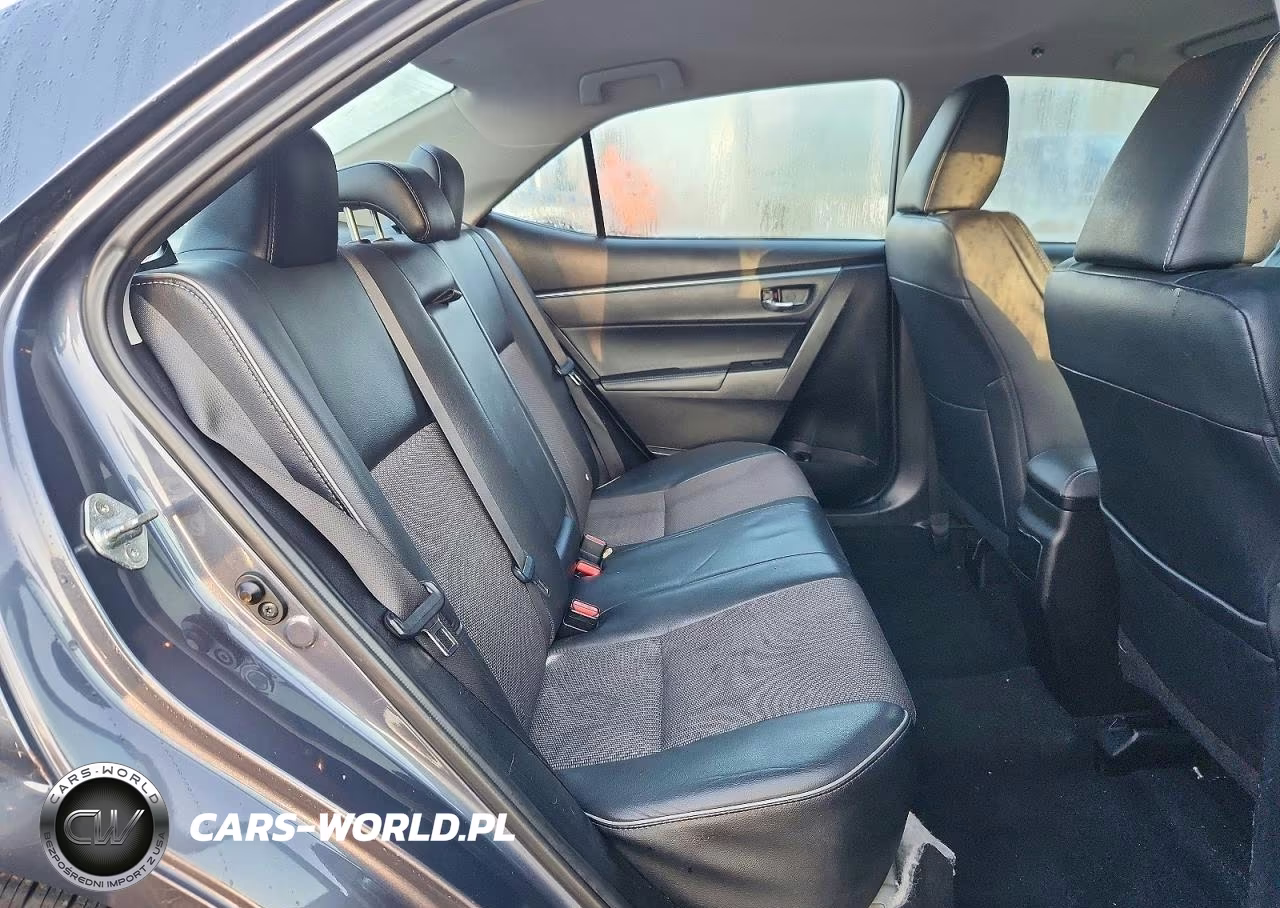 2015 Toyota Corolla S Plus VIN:5YFBURHE2FP320744 - 10