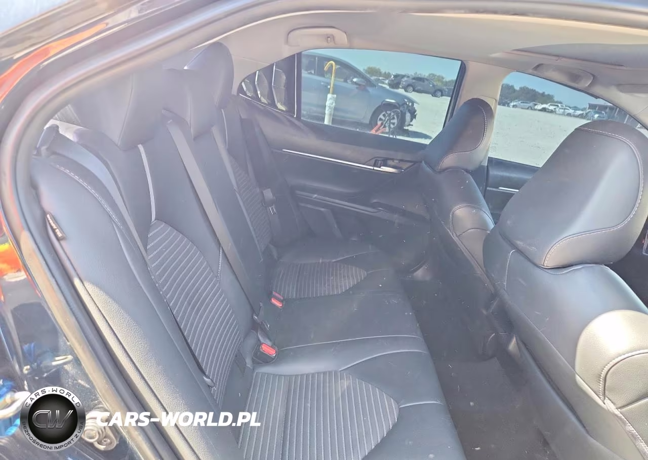 2019 Toyota Camry L VIN:4T1B11HK5KU290177 - 10