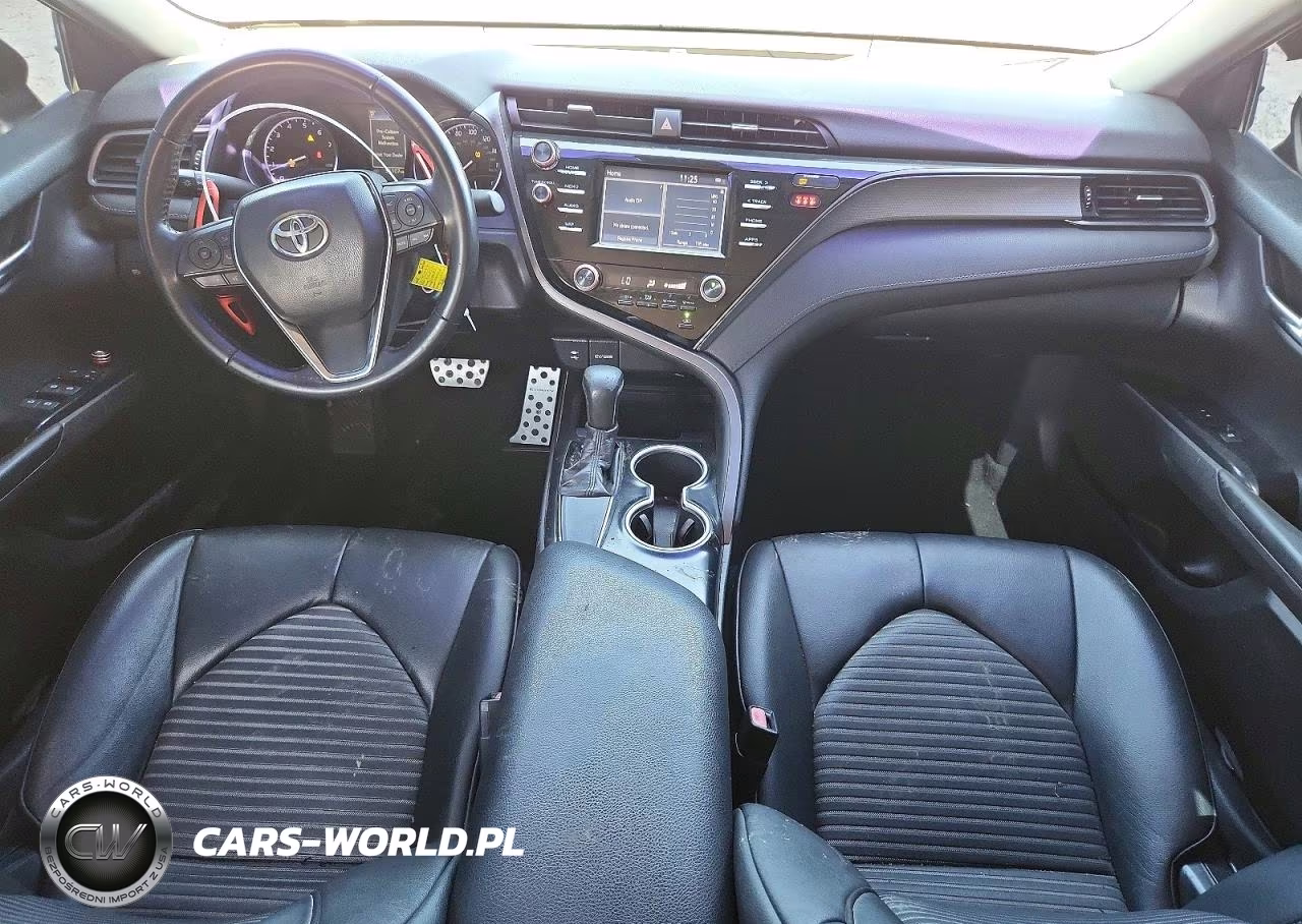 2019 Toyota Camry L VIN:4T1B11HK5KU290177 - 8