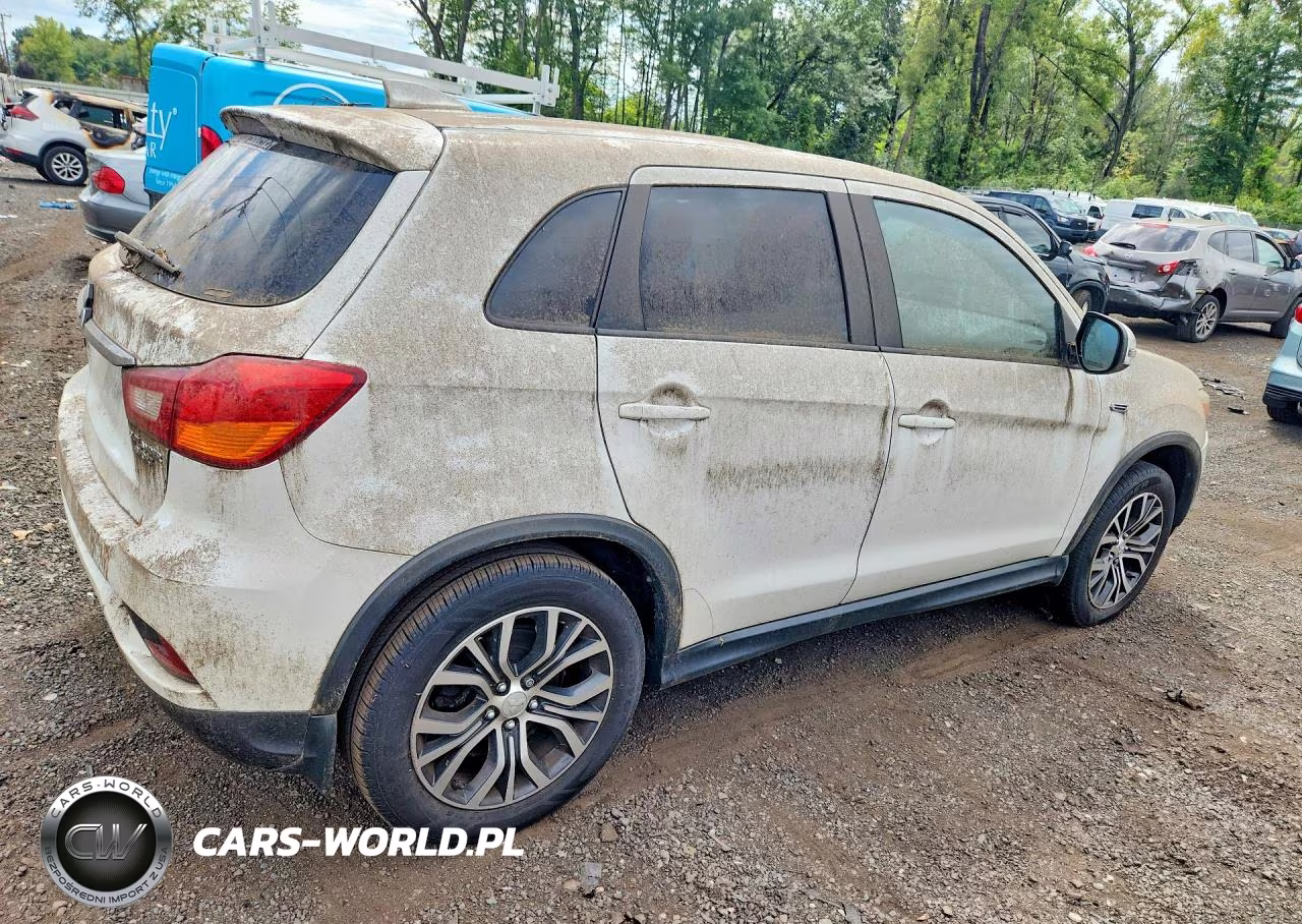 2018 Mitsubishi Outlander Sport Es VIN:JA4AR3AU1JU016158 - 3