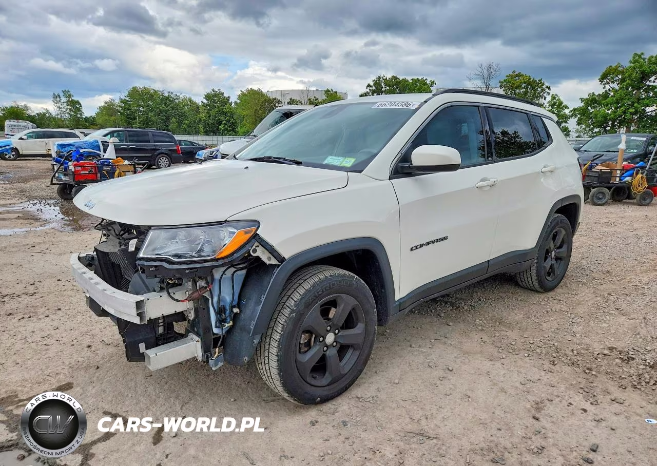 2018 Jeep Compass Latitude – zdjęcie 1 z 13