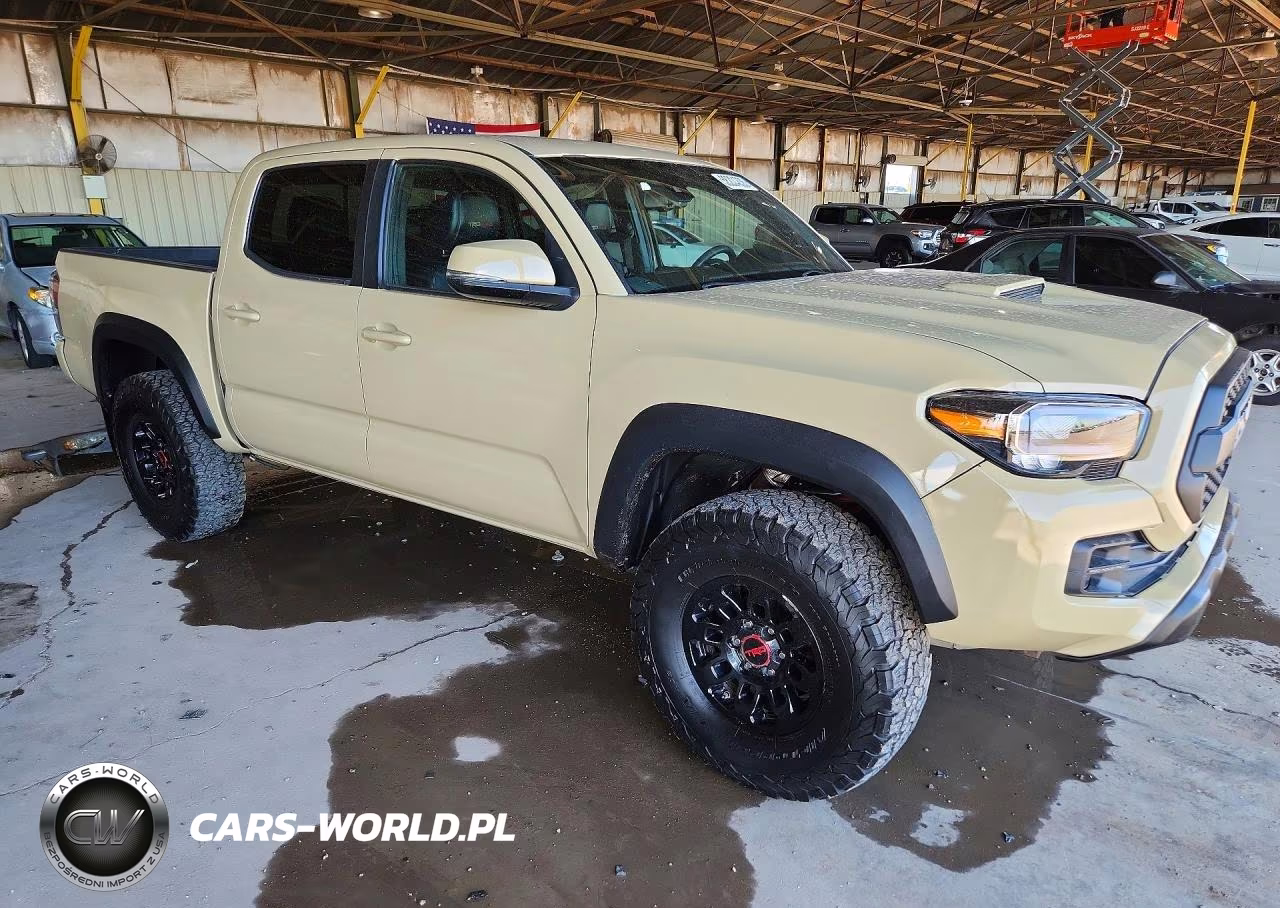 2018 Toyota Tacoma Double Cab VIN:5TFCZ5AN7JX163702 - 4