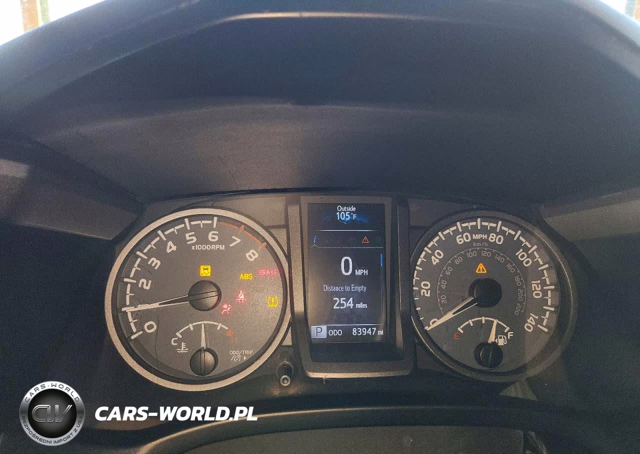 2018 Toyota Tacoma Double Cab VIN:5TFCZ5AN7JX163702 - 9