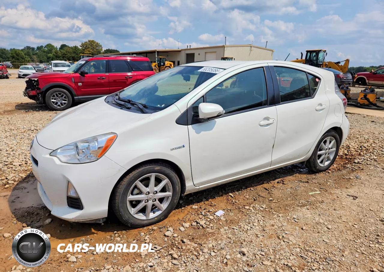 2014 Toyota Prius C Three