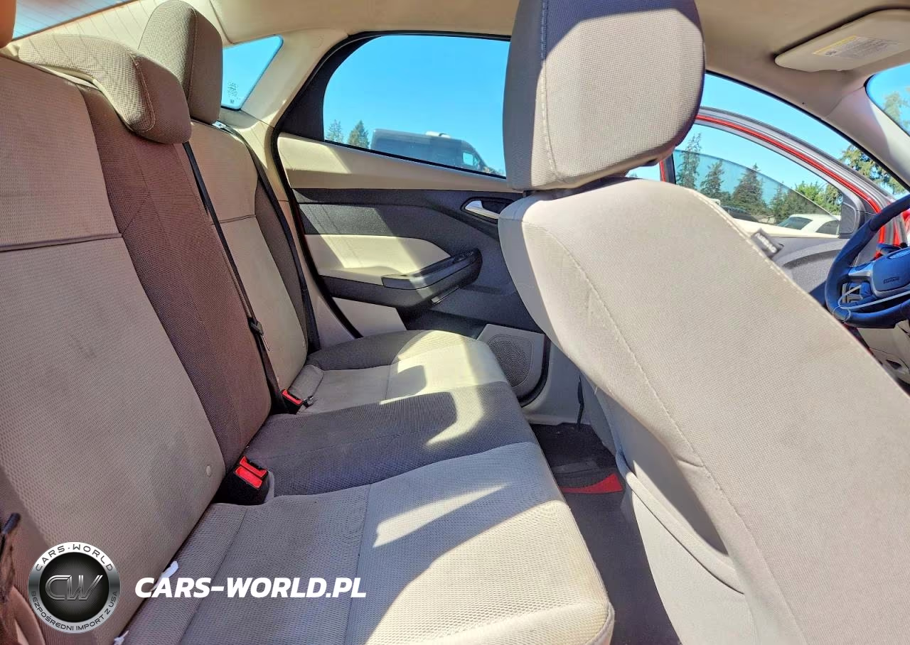 2013 Ford Focus Se VIN:1FADP3F26DL217778 - 10