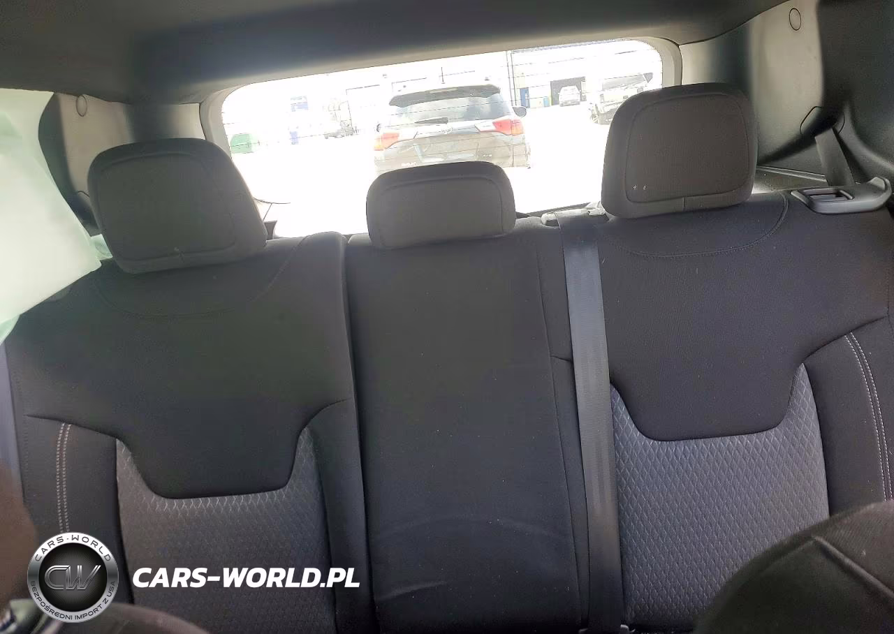 2021 Jeep Renegade Latitude VIN:ZACNJDBB6MPM48393 - 10