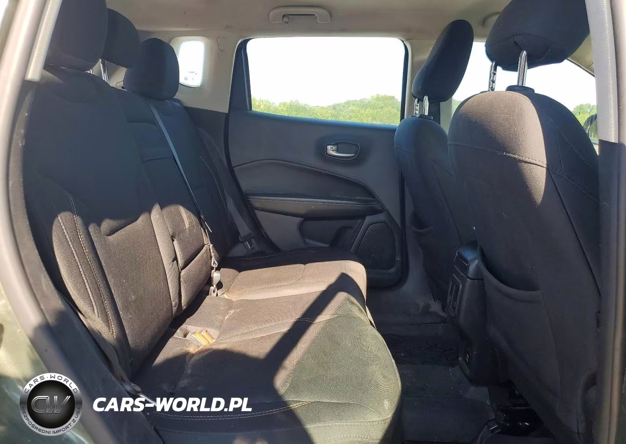 2018 Jeep Compass Sport VIN:3C4NJCAB1JT107129 - 10