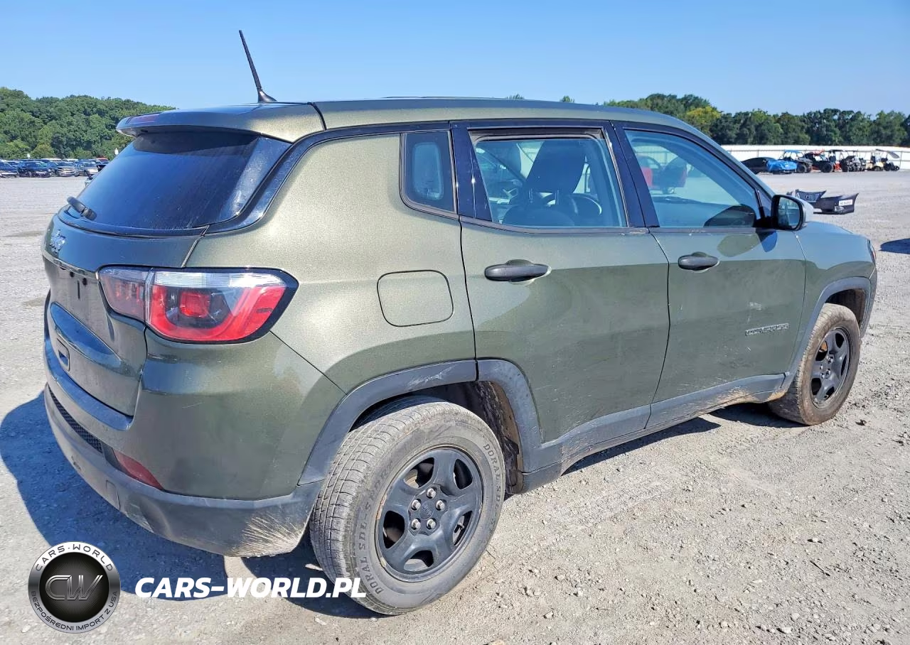 2018 Jeep Compass Sport VIN:3C4NJCAB1JT107129 - 3