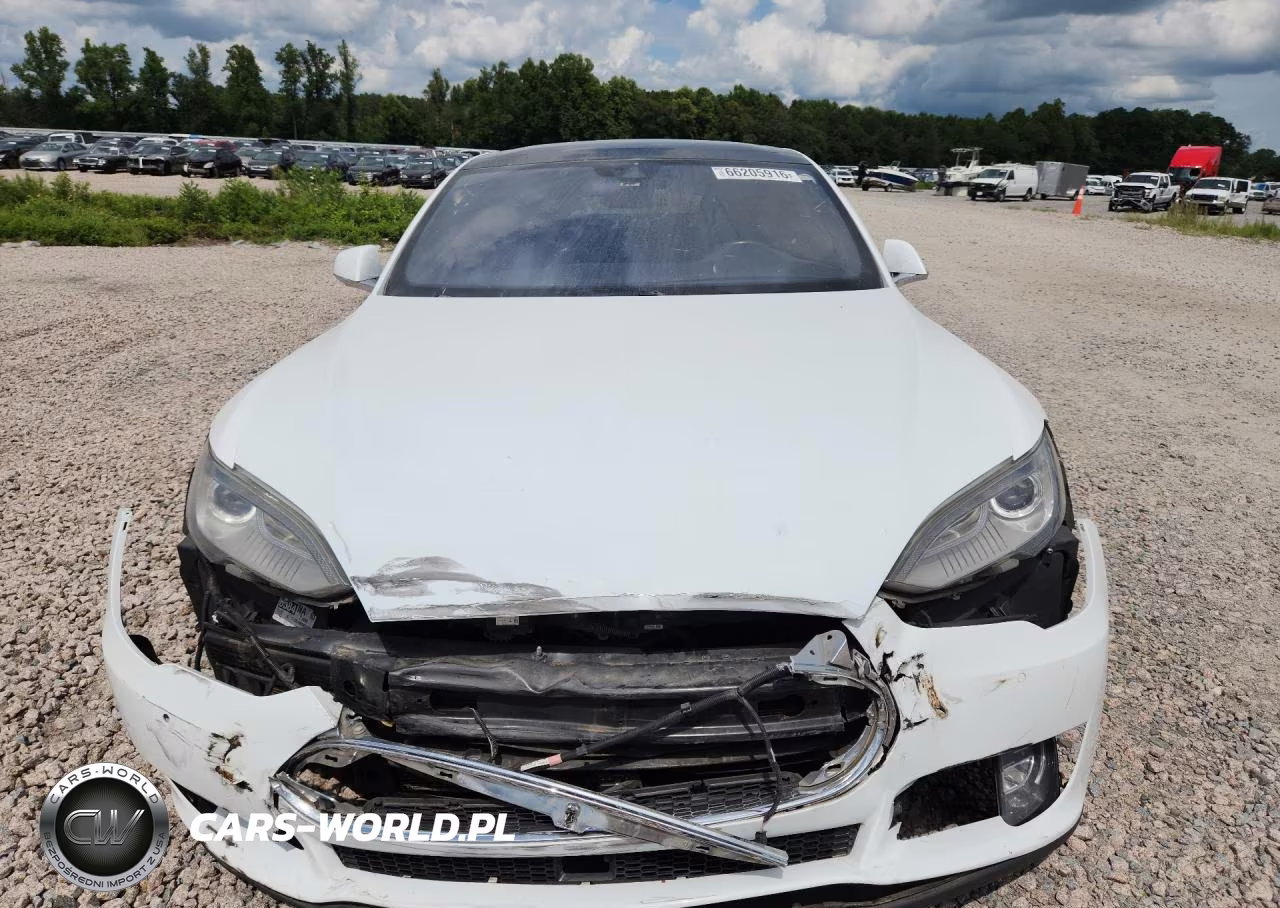 2015 Tesla Model S VIN:5YJSA1E2XFF109467 - 5