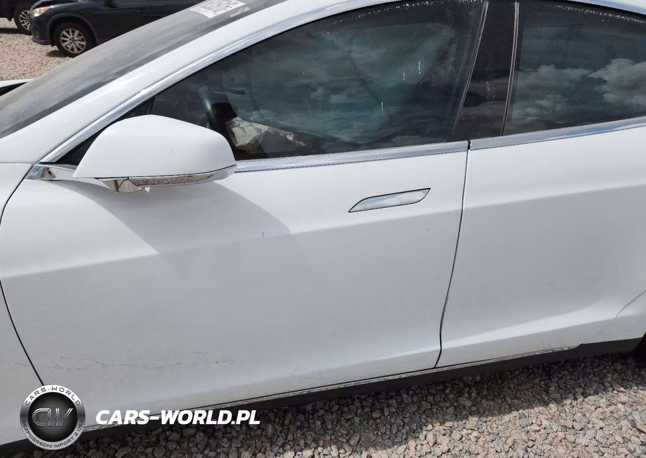 2015 Tesla Model S VIN:5YJSA1E2XFF109467 - 7