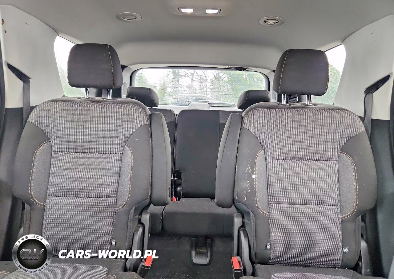2019 Chevrolet Traverse Lt VIN:1GNEVGKW4KJ198085 - 10
