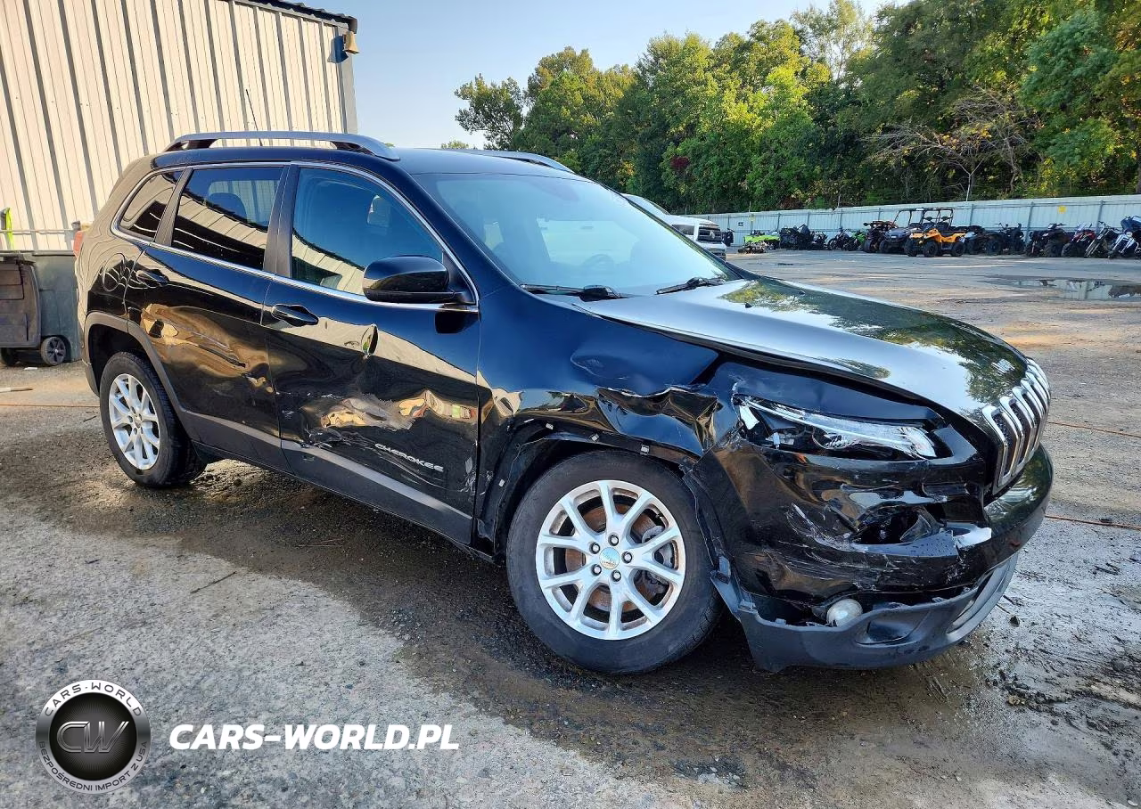 2017 Jeep Cherokee Latitude VIN:1C4PJLCB4HW591937 - 4