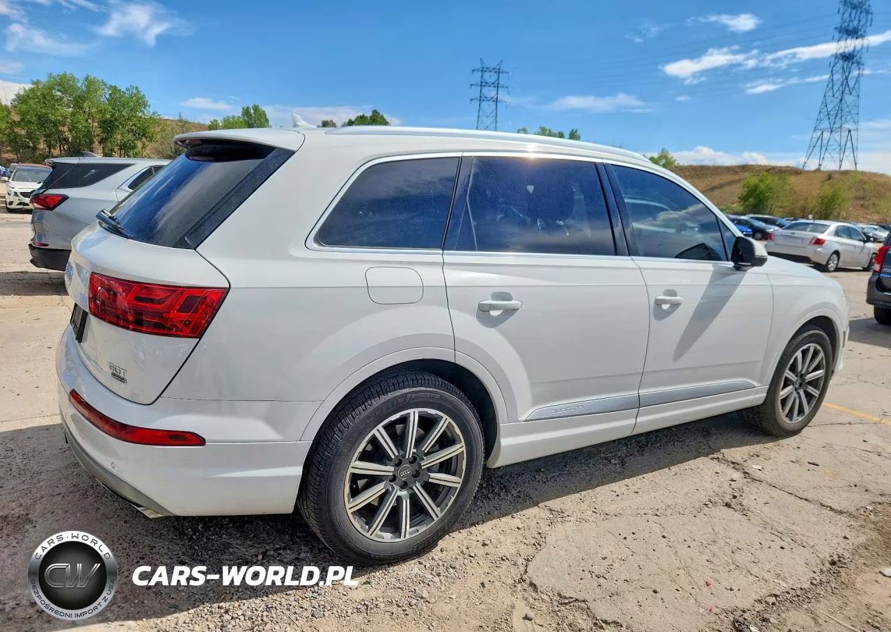 2017 Audi Q7 Premium Plus VIN:WA1LAAF74HD000165 - 3