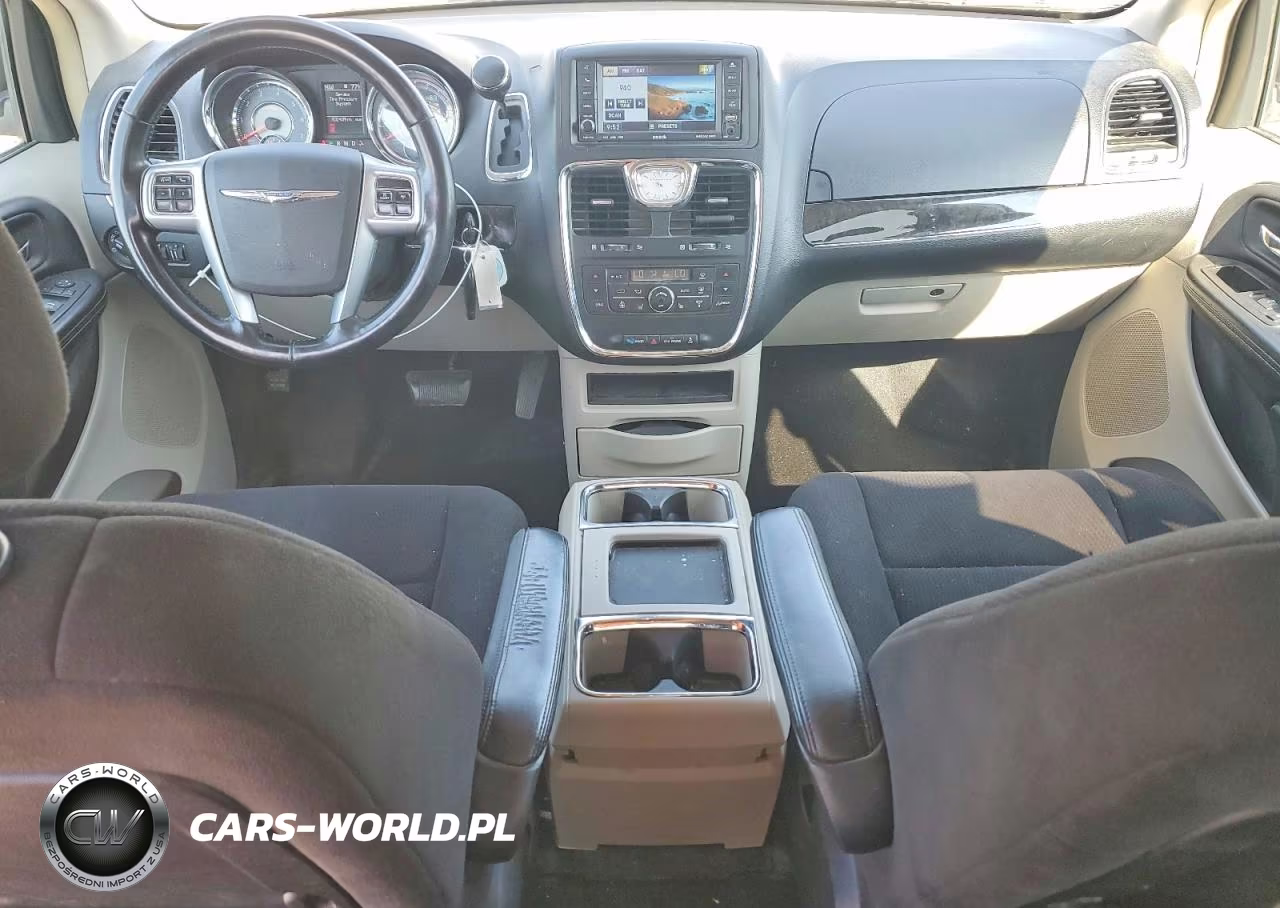 2011 Chrysler Town & Country Touring VIN:2A4RR5DG3BR712345 - 8