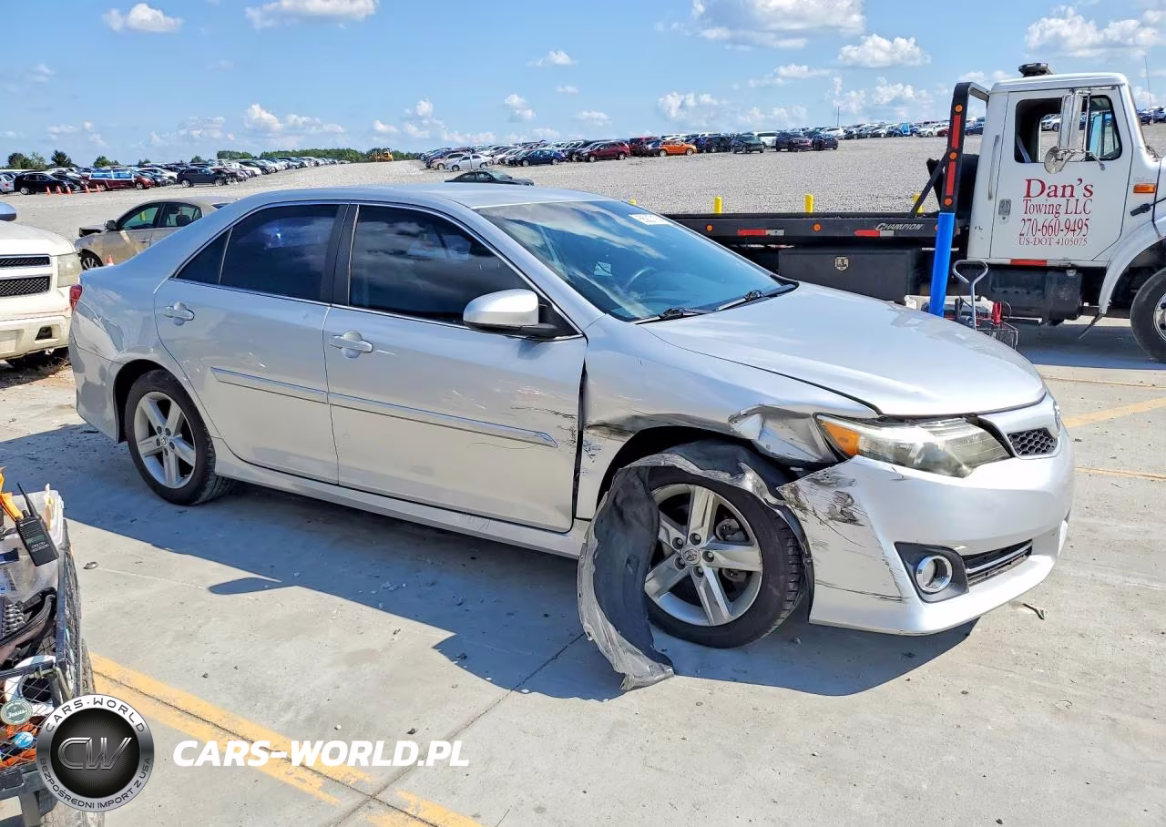 2013 Toyota Camry Se VIN:4T1BF1FK6DU690370 - 4