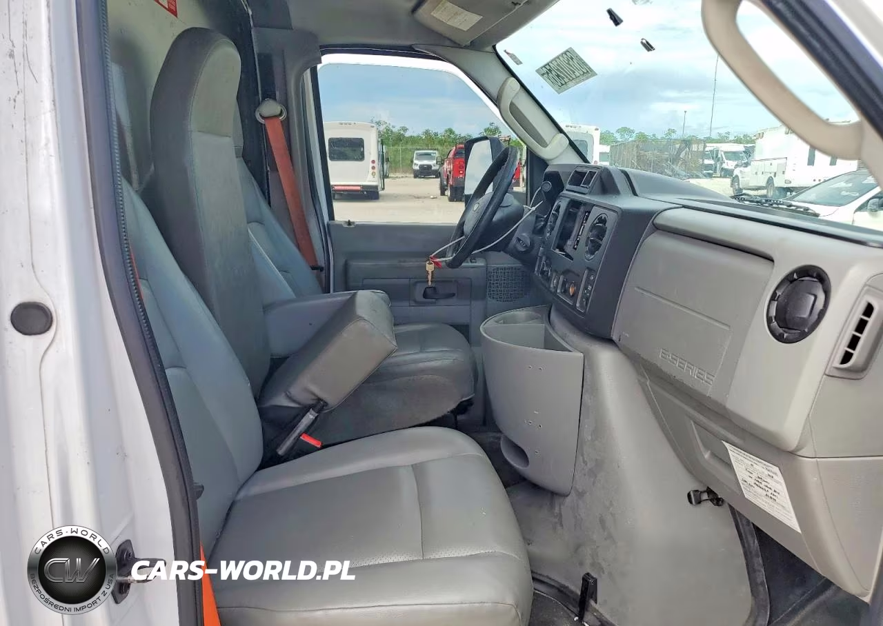 2017 Ford Econoline E350 Super Duty Cutaway Van VIN:1FDWE3F63HDC43441 - 11