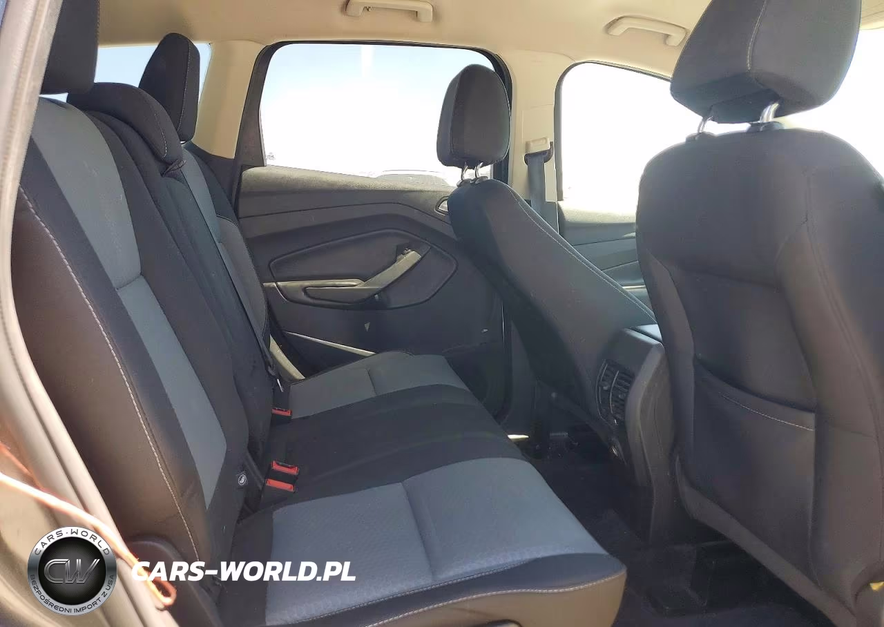 2017 Ford Escape Se VIN:1FMCU0GD9HUE05512 - 10