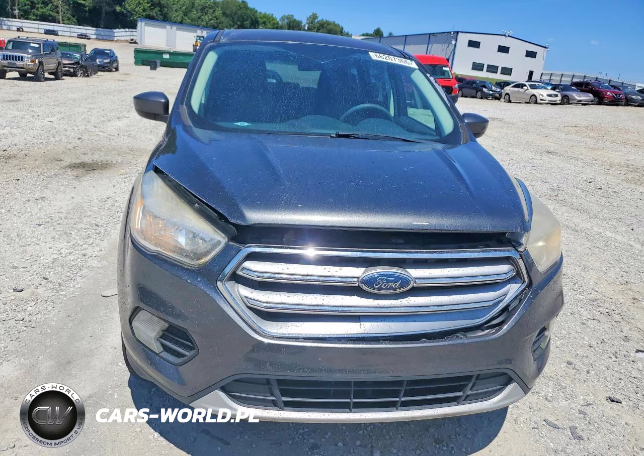 2017 Ford Escape Se VIN:1FMCU0GD9HUE05512 - 5