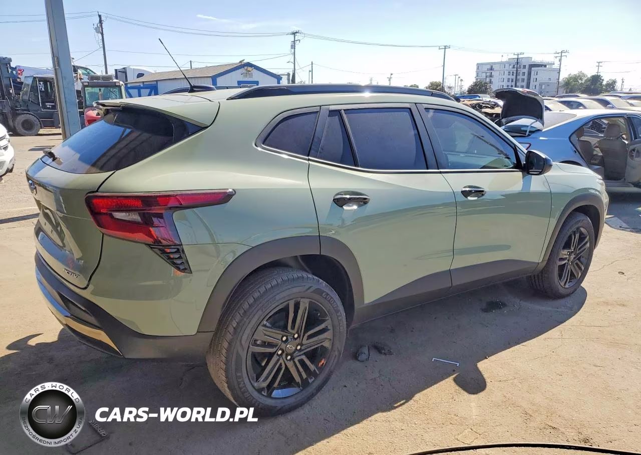 2026 Chevrolet Trax Activ VIN:KL77LKEP0TC121389 - 3